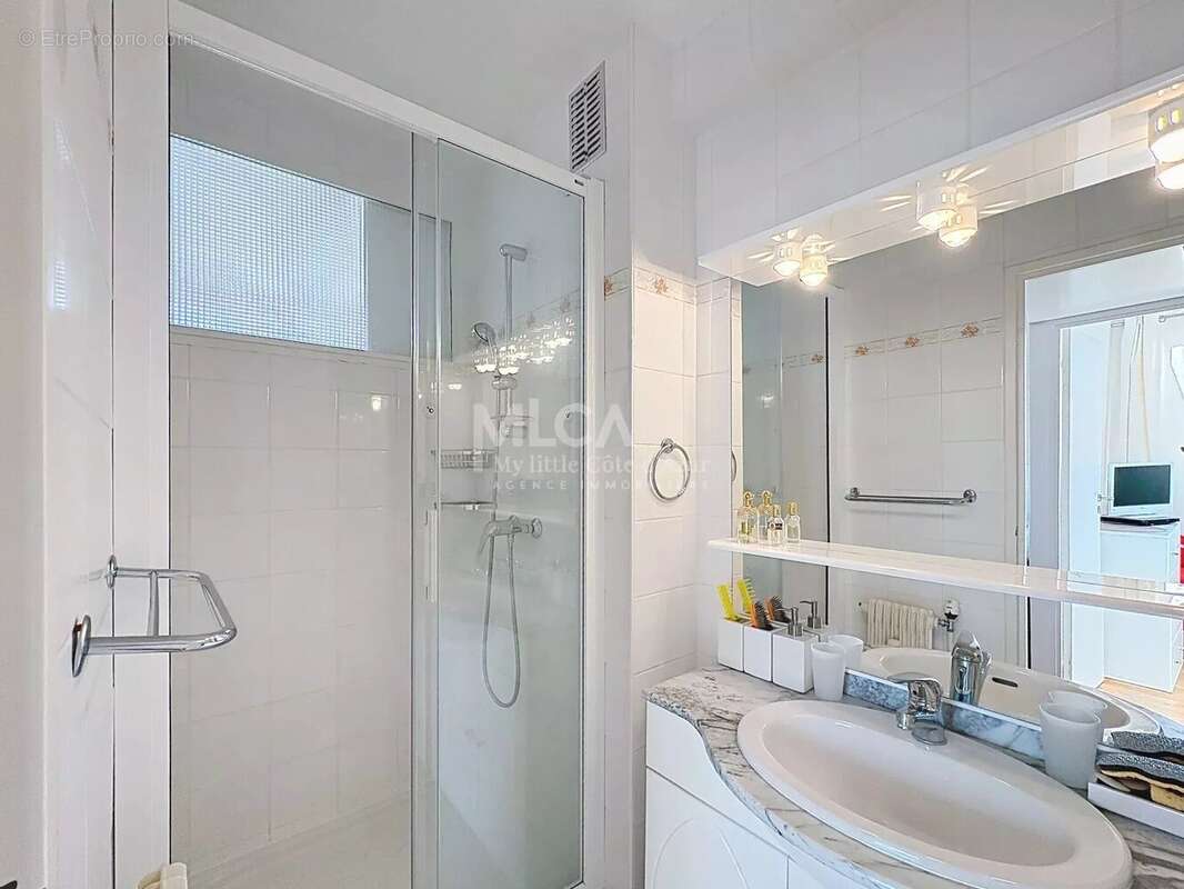 Appartement à SAINT-ETIENNE-DE-TINEE