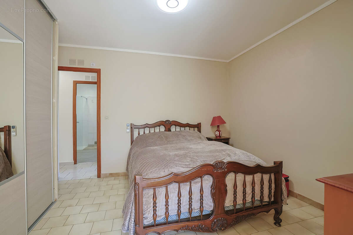 Maison à LA VALETTE-DU-VAR