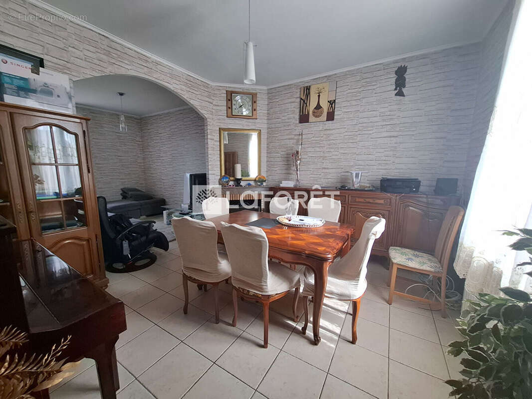 Maison à VILLEMOMBLE