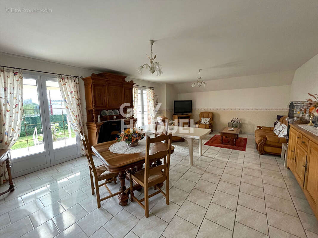 Breteuil centre - photo 4
