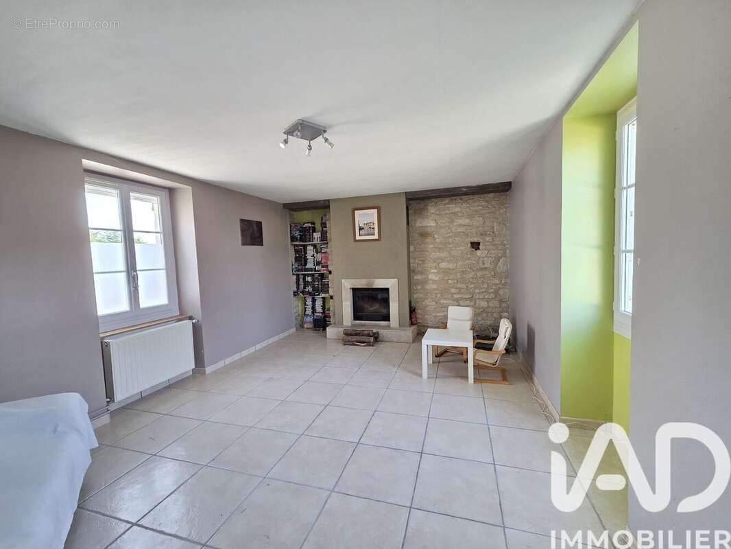 Maison 131 m² à Chabournay  - photo 5