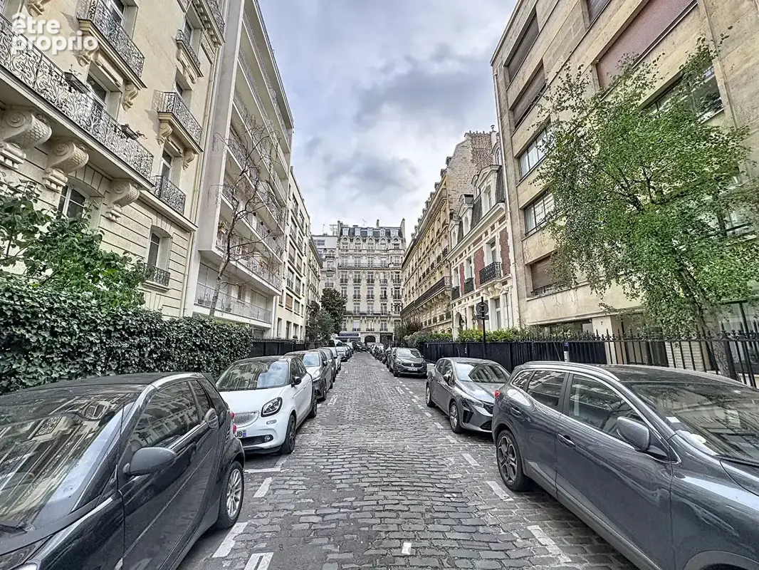 Appartement Paris 1 pièce(s) 11.79 m2 - photo 2