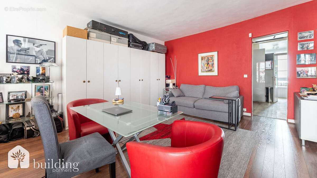 Appartement à PARIS-8E