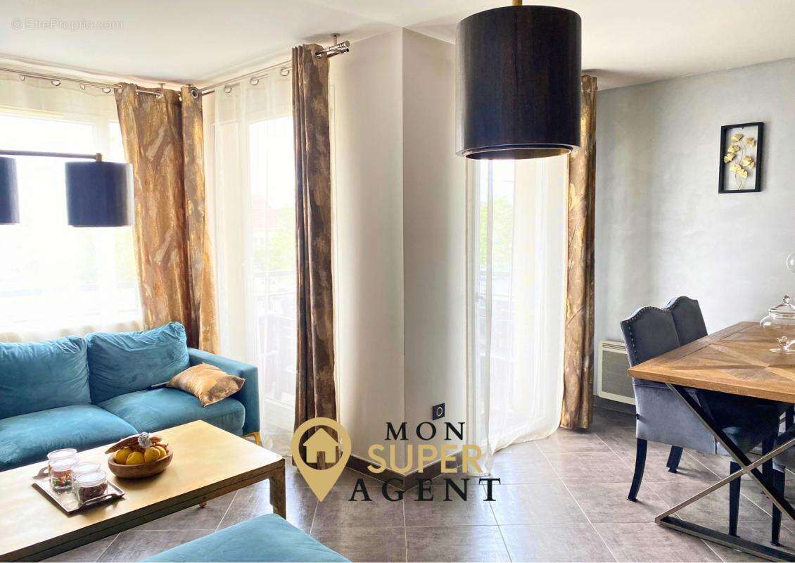 Appartement à DAMMARIE-LES-LYS