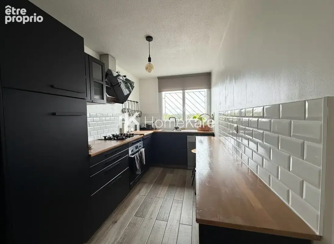 Appartement 3 pièces 70 m² à vendre à Eysines (33320) - photo 2