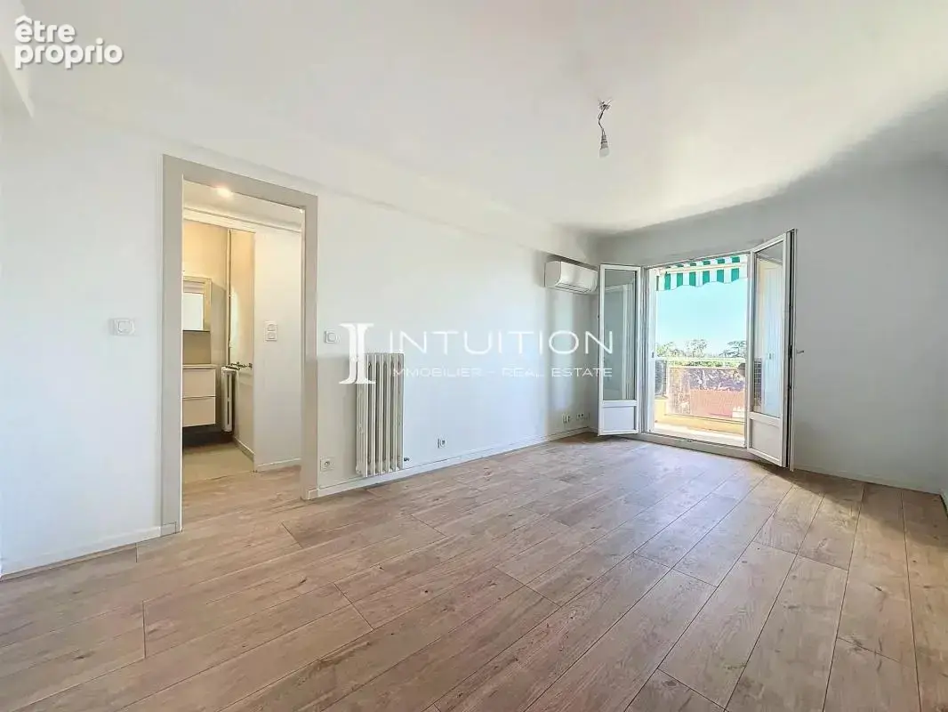 Cannes - Alexandre III : Appartement 2 pièces vue mer - photo 4