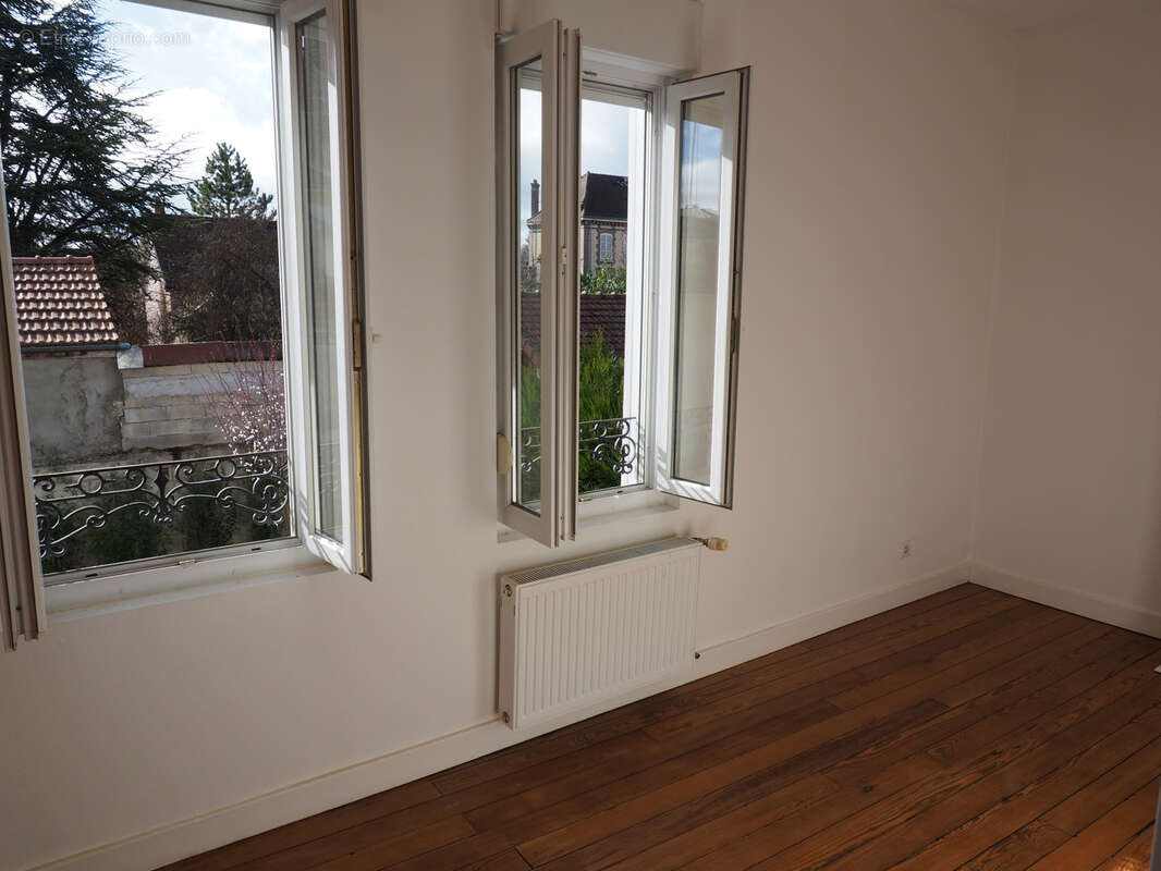Sainte savine : maison t5 renovee, proche gare - photo 7