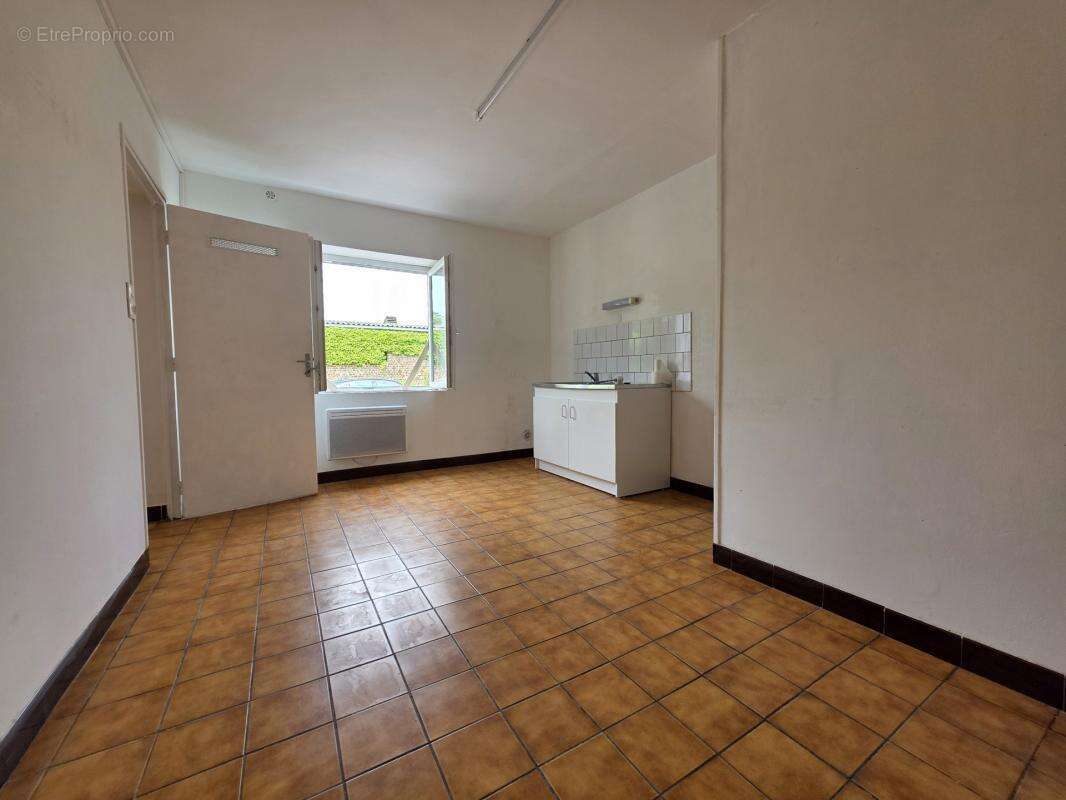 Maison à CATILLON-SUR-SAMBRE