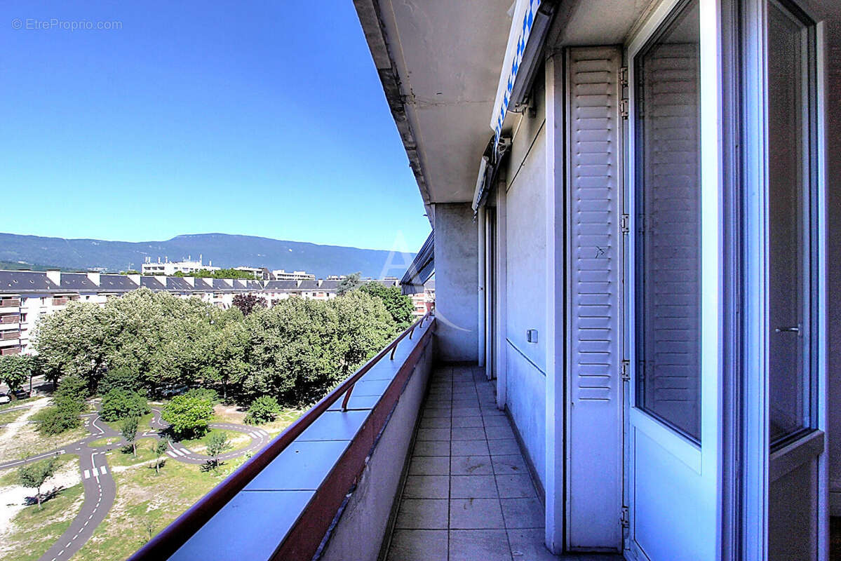 Appartement Chambery 4 pièces avec cave, grenier et ascenseur - photo 3