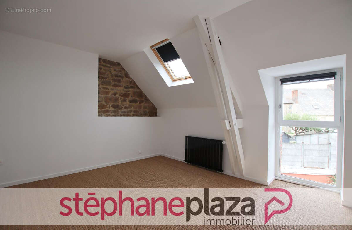 Maison à LOUVIGNE-DE-BAIS