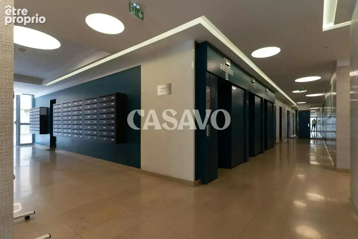Vente Appartement 2 pièces de 50m² - 75020 Paris - photo 9