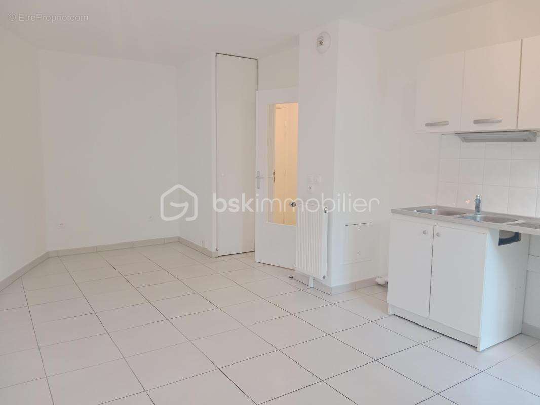 Appartement 57 m² à Crosne  - photo 7