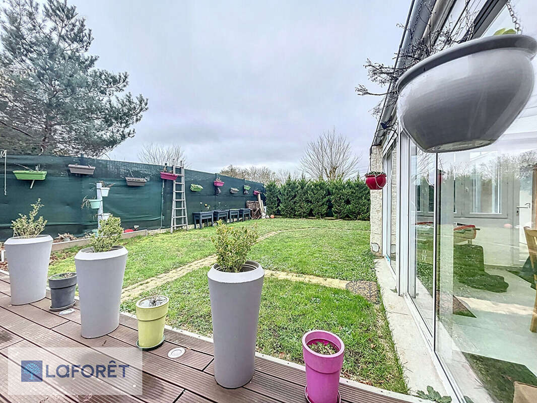 Maison à LE MEE-SUR-SEINE