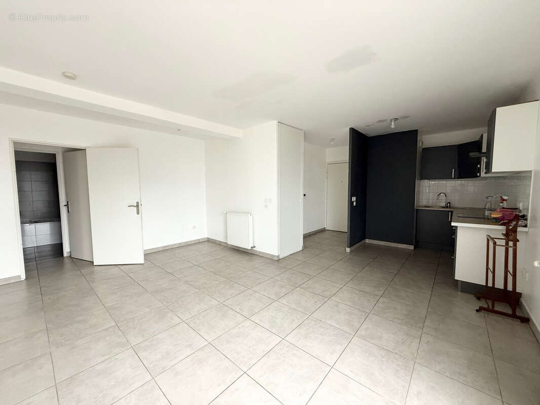 Appartement à MARSEILLE-2E