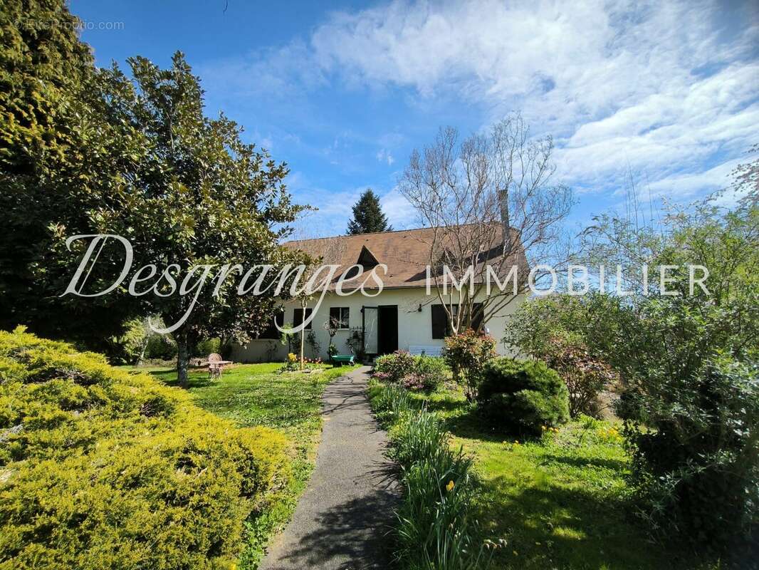 Maison à DUSSAC