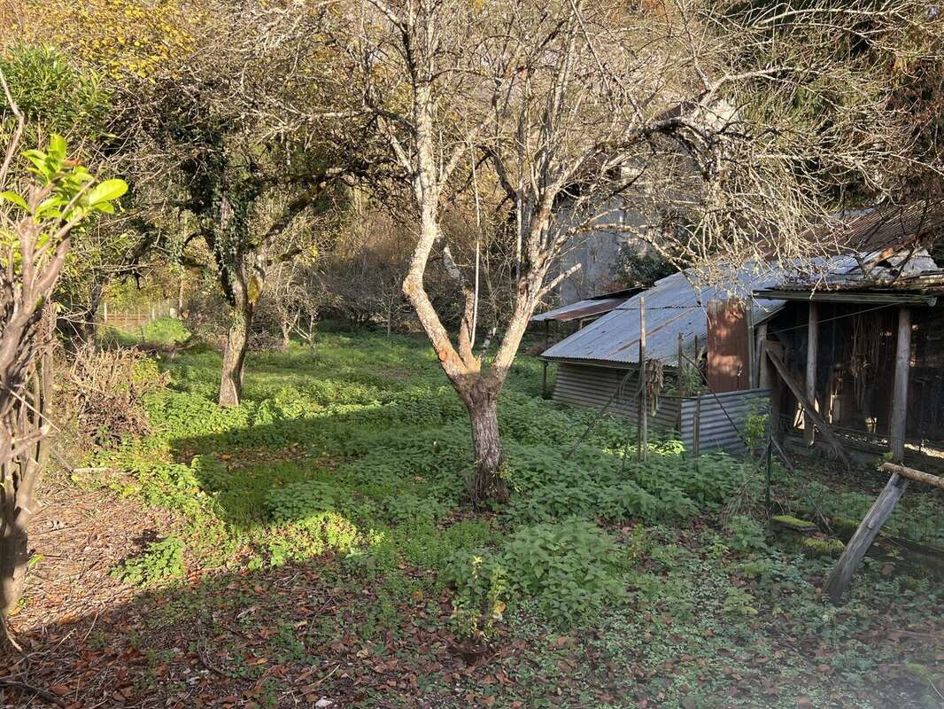 Terrain à VILLE-EN-SALLAZ