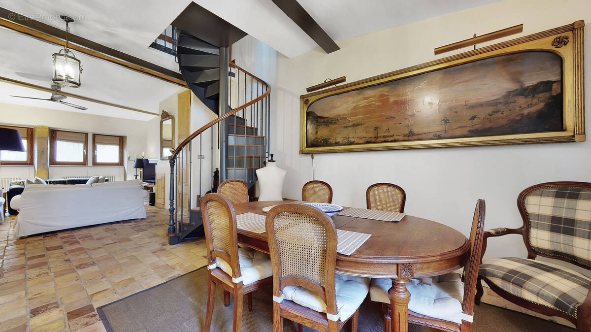 Appartement à LYON-5E