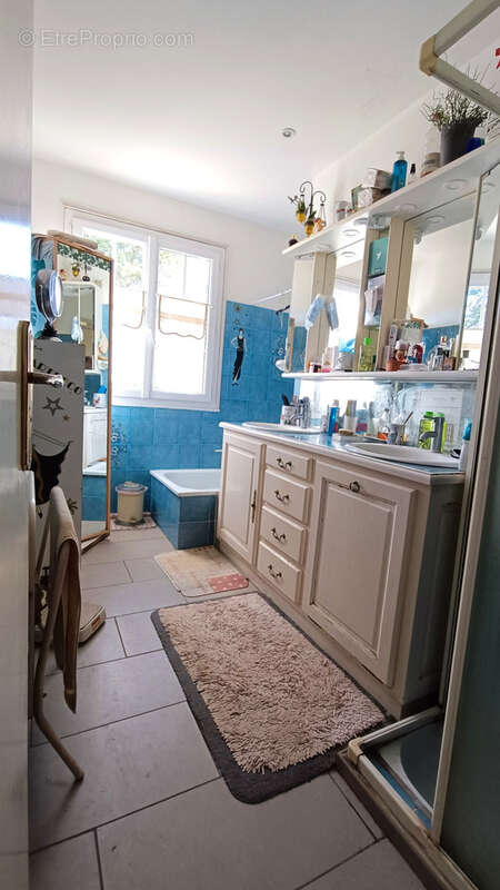 Maison à LA CHAPELLE-GONAGUET