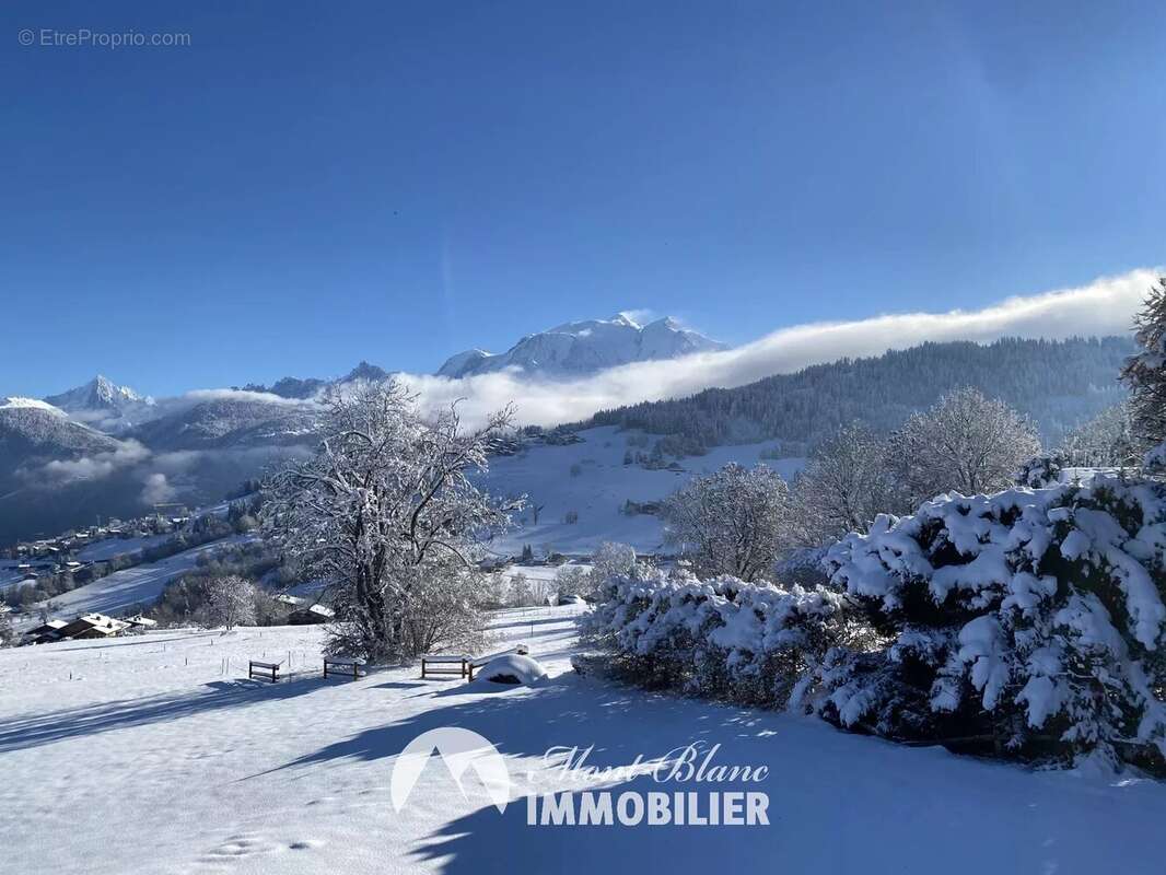 Appartement à COMBLOUX