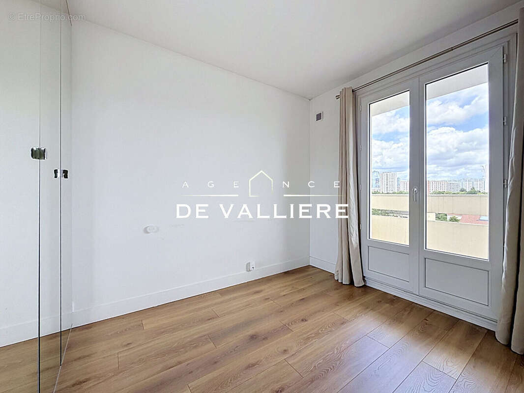 Appartement à NANTERRE