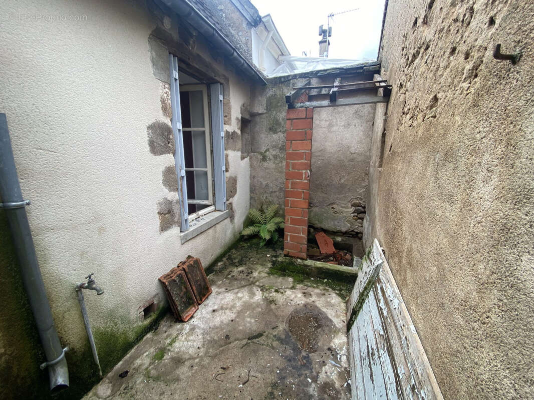 Maison à CHATEAUMEILLANT