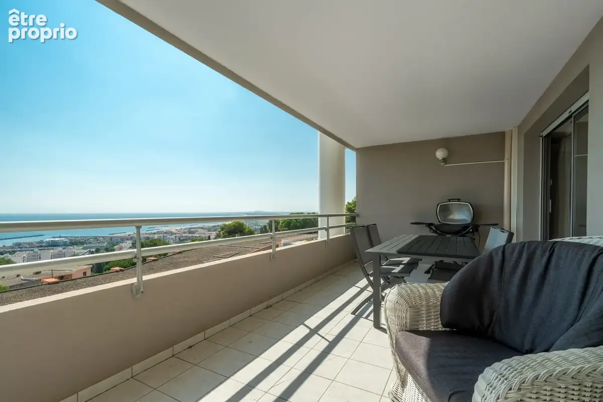 Appartement d'Exception avec Vue Panoramique, Garage et Cellier  Résidence Domaine du Golfe - photo 1