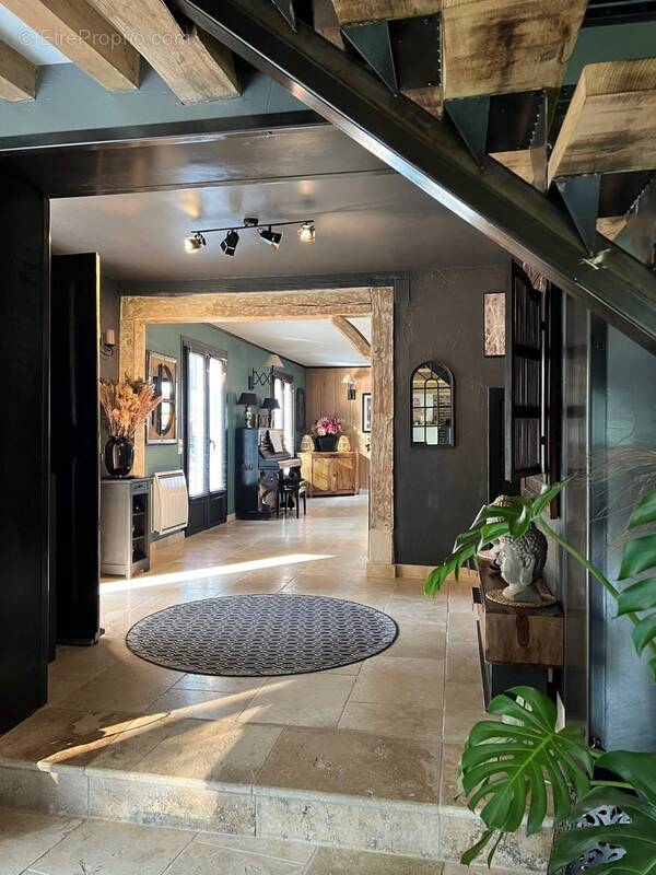 Maison à SAINT-HYMER