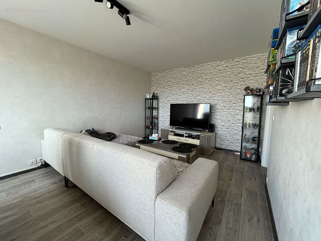 Appartement à DAMMARIE-LES-LYS