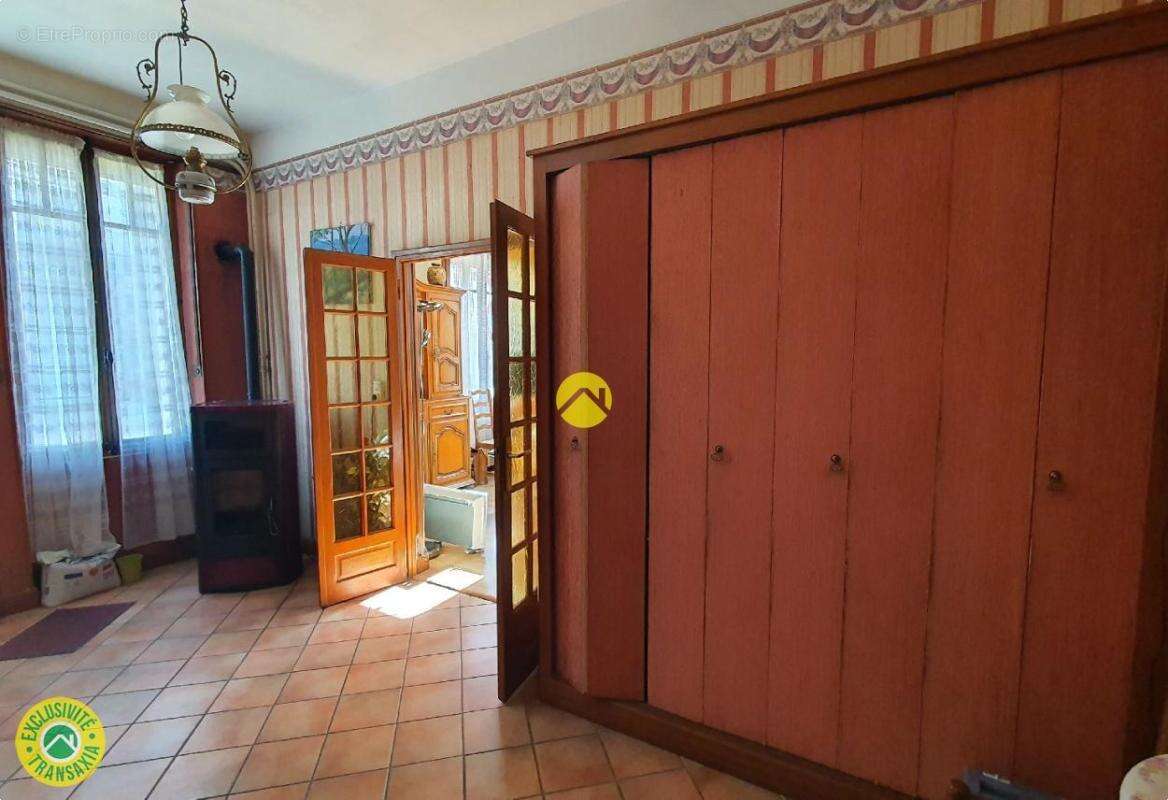 Maison à AUZANCES