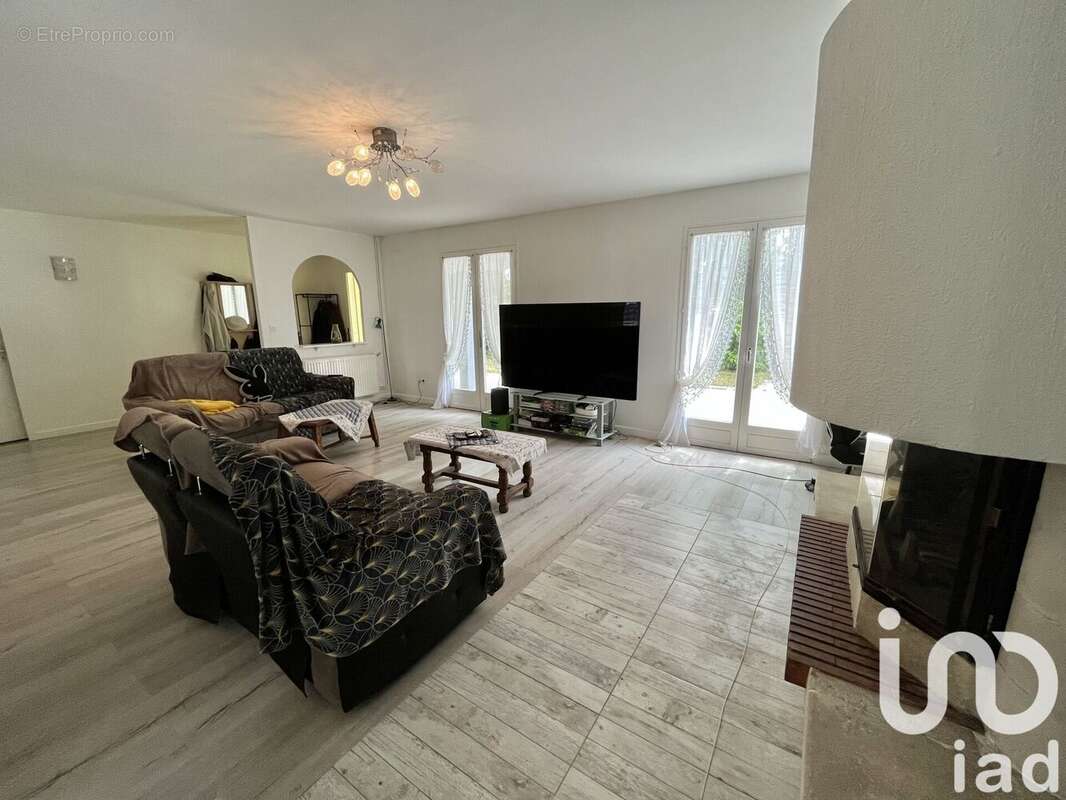 Photo 2 - Maison à CARBON-BLANC