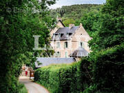 Commerce à SAINT-LEONARD-DES-BOIS