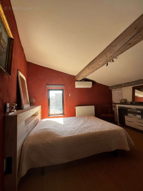 Maison de village de 160 m2  avec cour et terrasse - photo 13