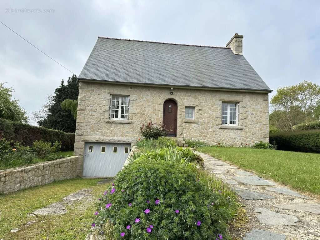 Maison à TADEN