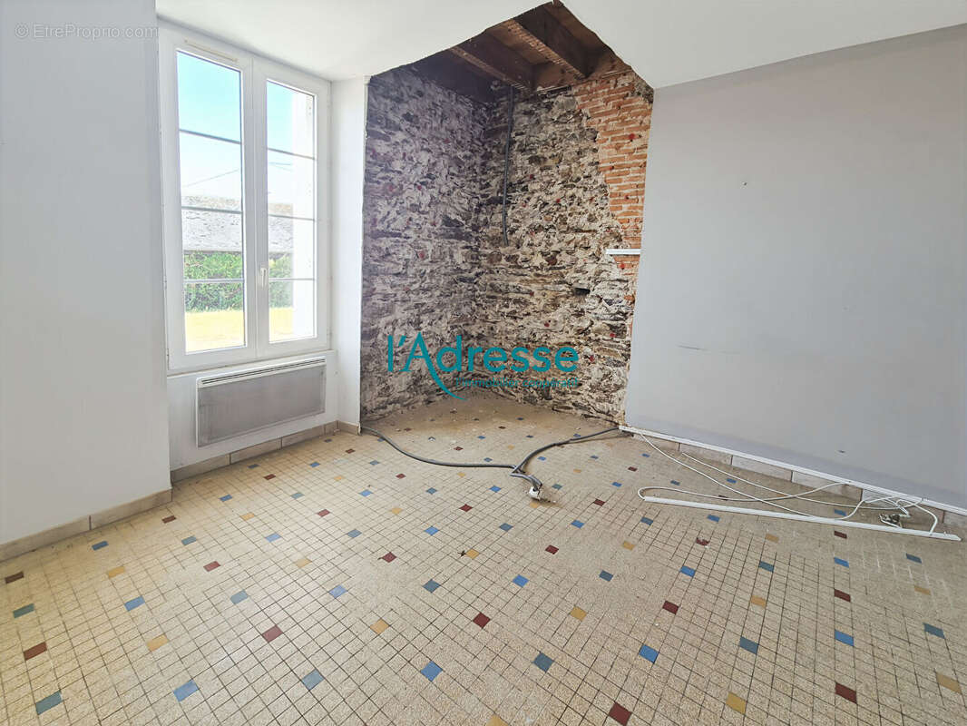 Maison 2 chambres garage et jardin - photo 4