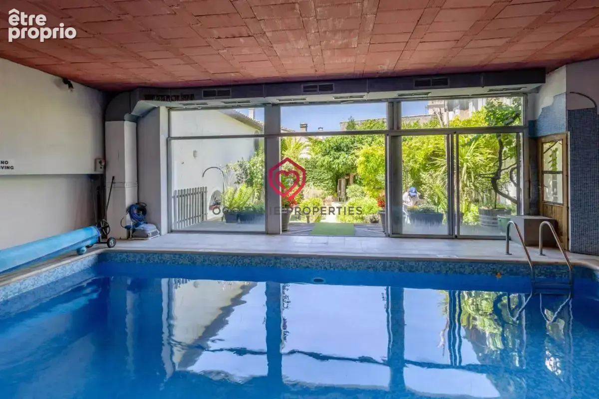 Maison de Maître avec piscine et dépendances - photo 4