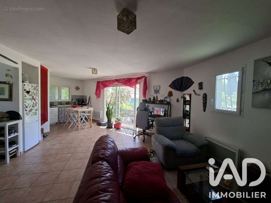 Maison 237 m² à Pernes-Les-Fontaines  - photo 9
