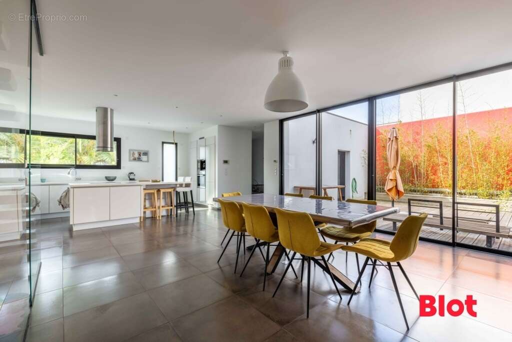 Maison à LA MEZIERE