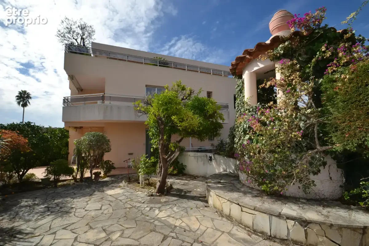 Golfe juan residentiel exclusivite 2/3 pieces 52 m2 rez de jardin parking - photo 3