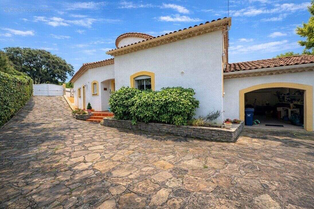 Photo 7 - Maison à SAINT-CLEMENT-DE-RIVIERE