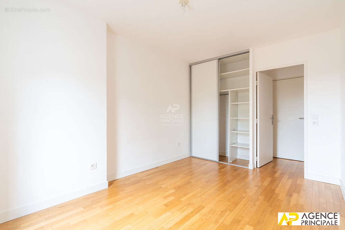 Appartement Maisons Laffitte 3 pièce(s) 50.75 m2 - photo 2