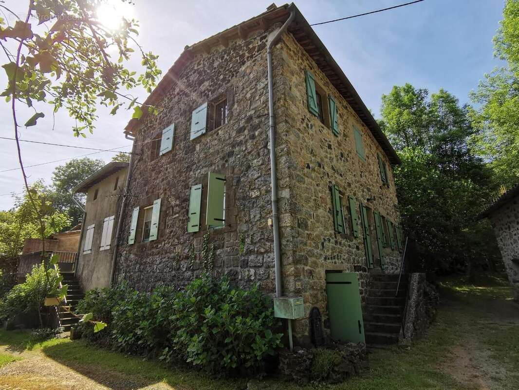   - Appartement à THUEYTS