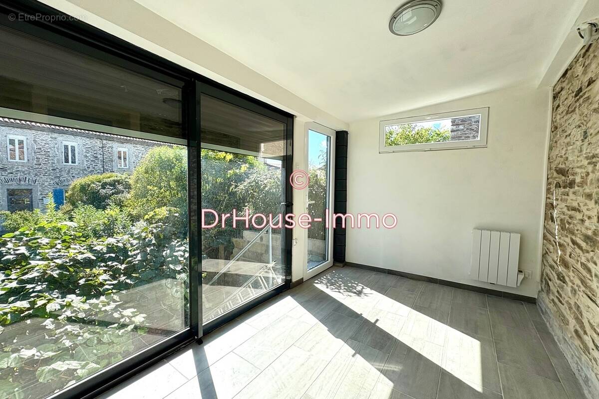 Maison à VILLARDONNEL