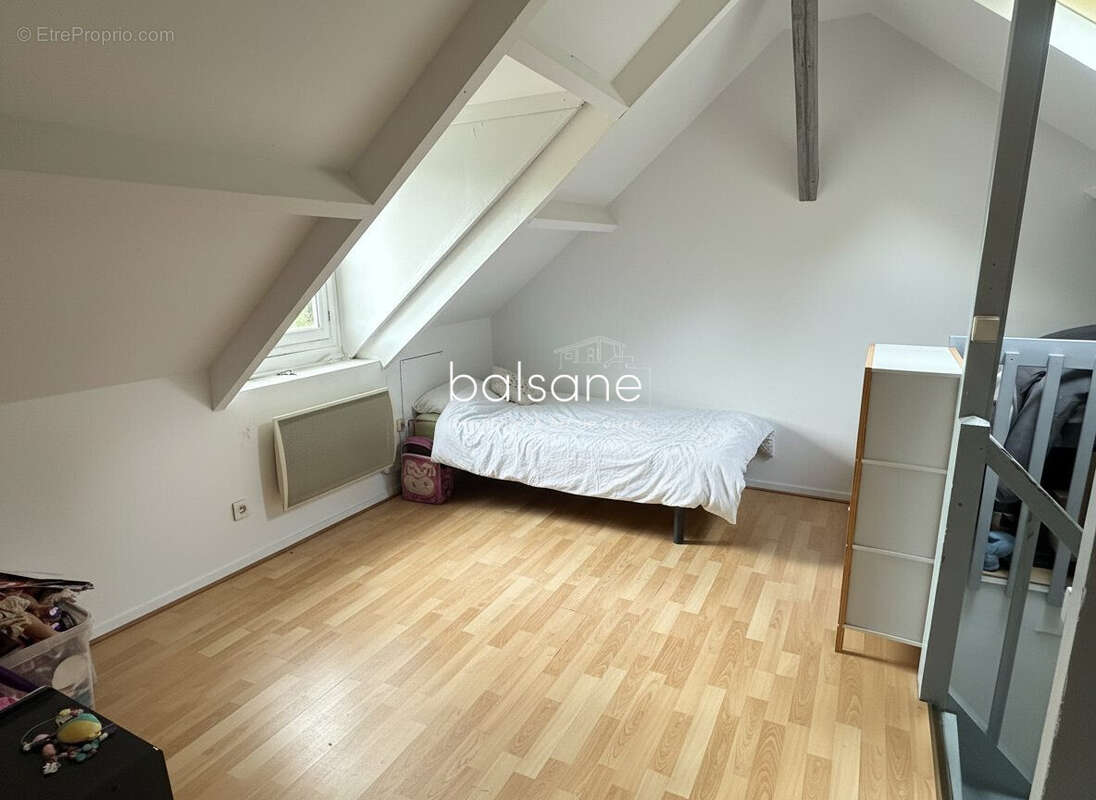 Maison à FRENEUSE
