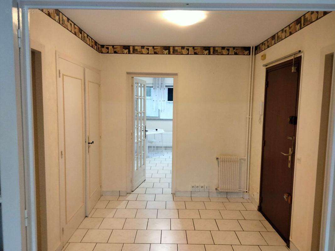 Appartement à LYON-8E