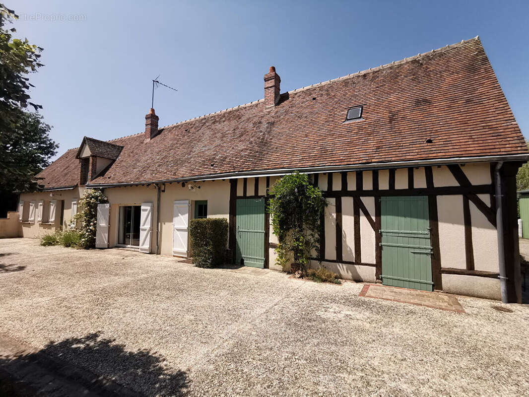 Maison à ARROU