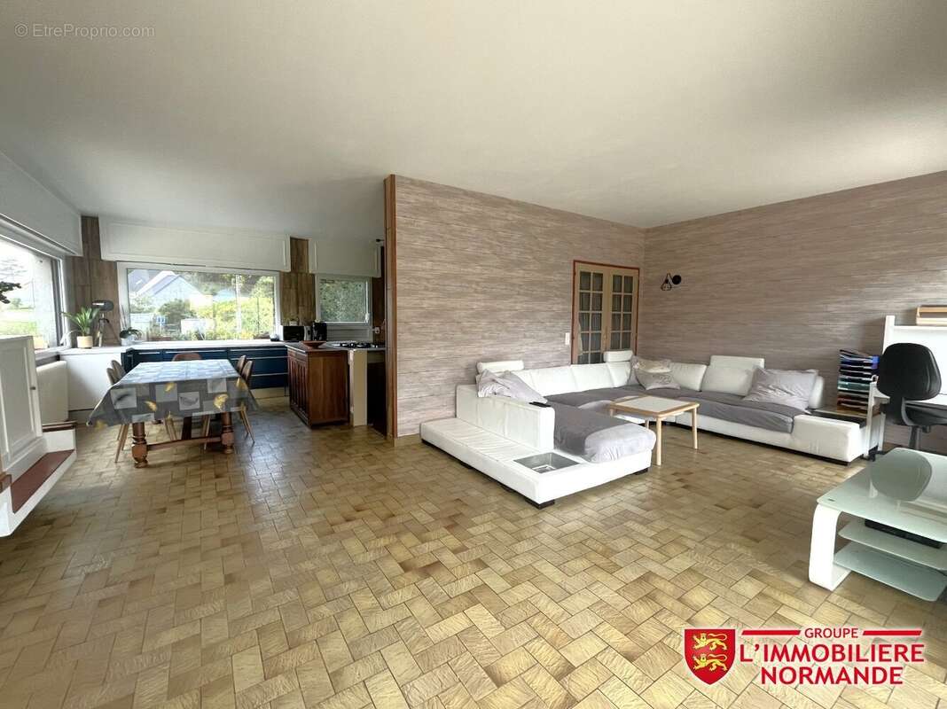 Maison à PACY-SUR-EURE