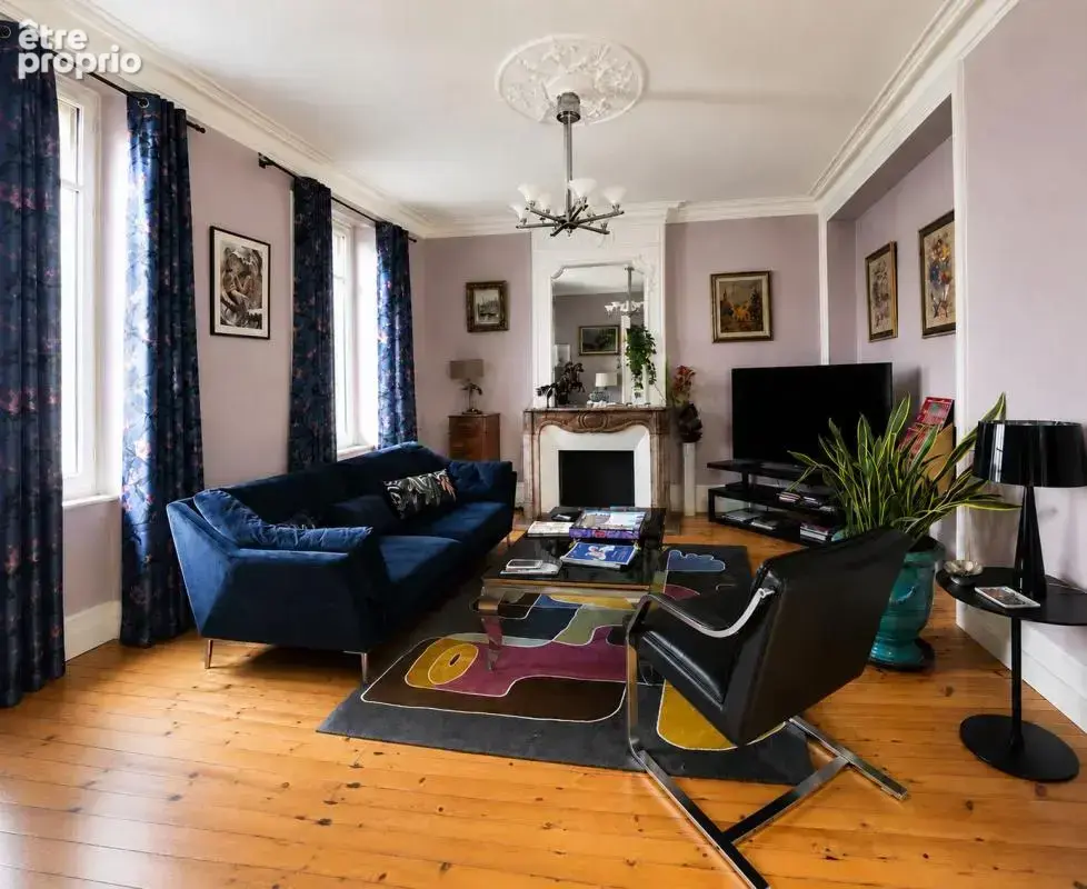 Belle propriété de caractère avec maison, piscine, local professionnel et annexes, sur 1309 m² - photo 4