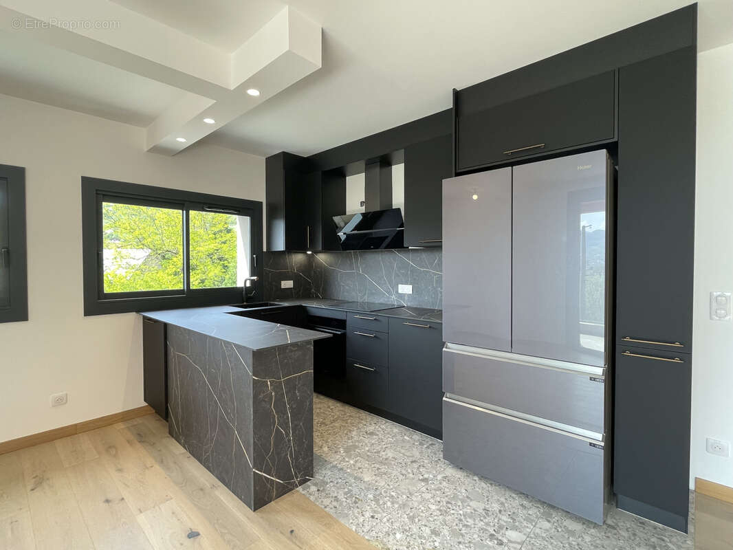 Appartement à SAINT-ALBAN-LEYSSE