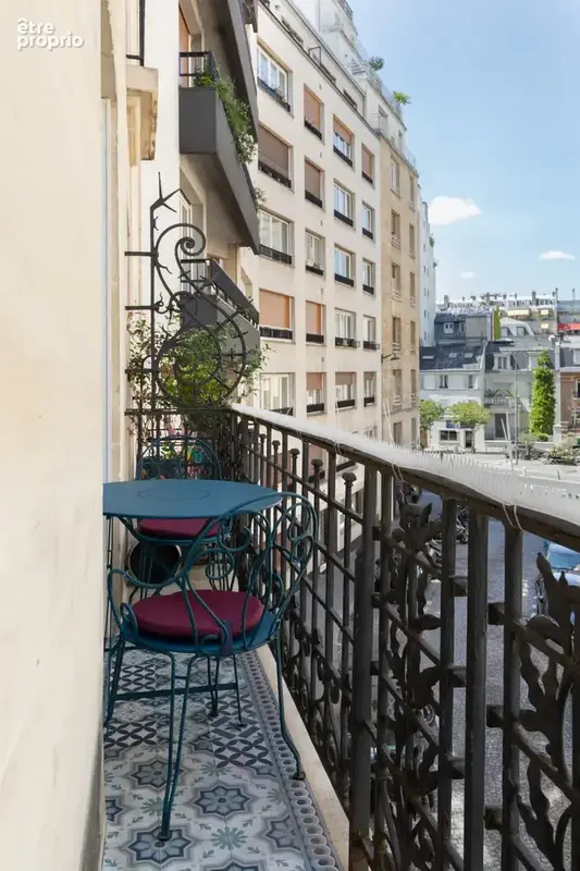 Passy — Traversant 4P rénové par architecte — Balcon filant - photo 5
