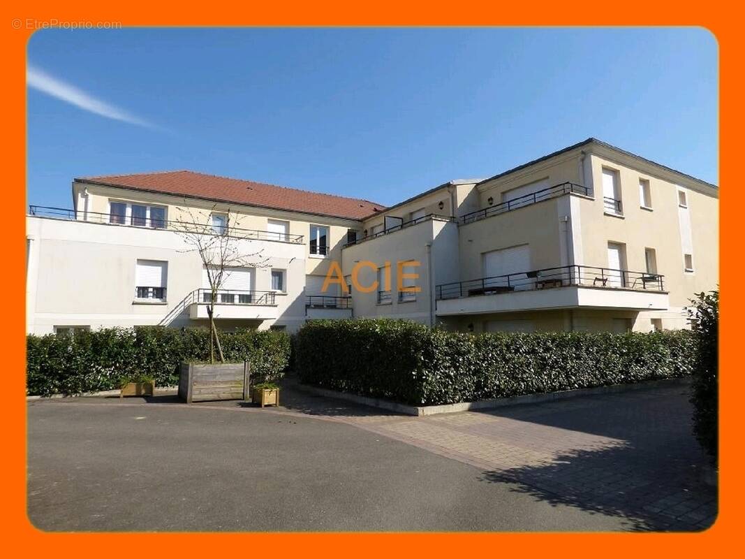 Appartement à LOUVRES